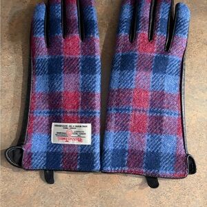 Tweed and leather gloves
